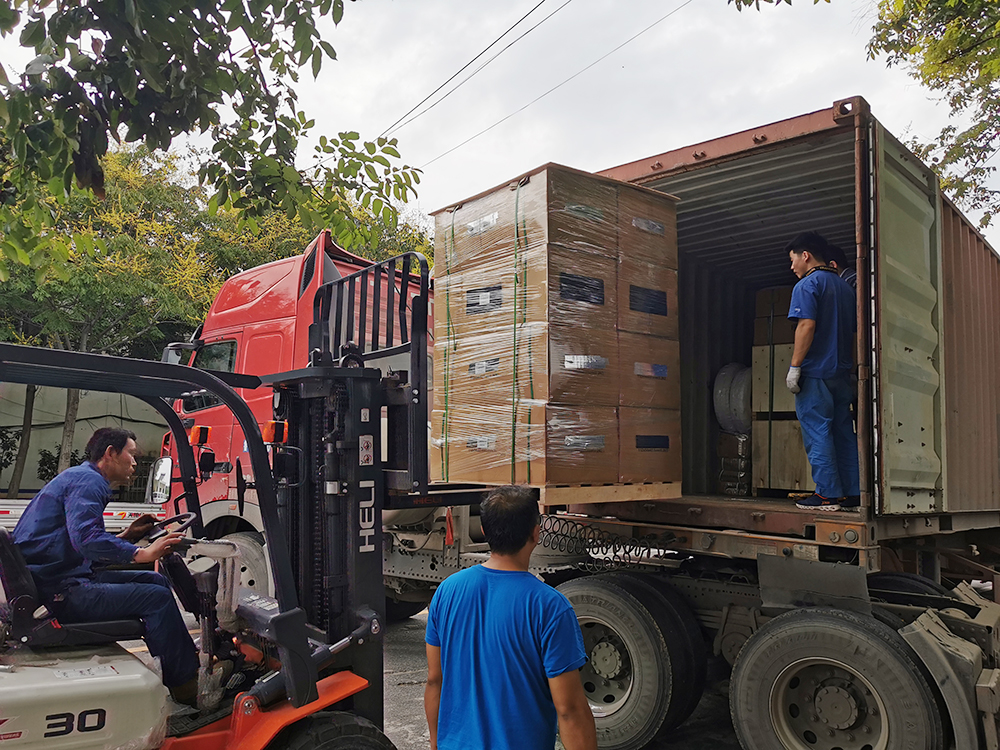 冷藏车制冷机组-装柜 (3)